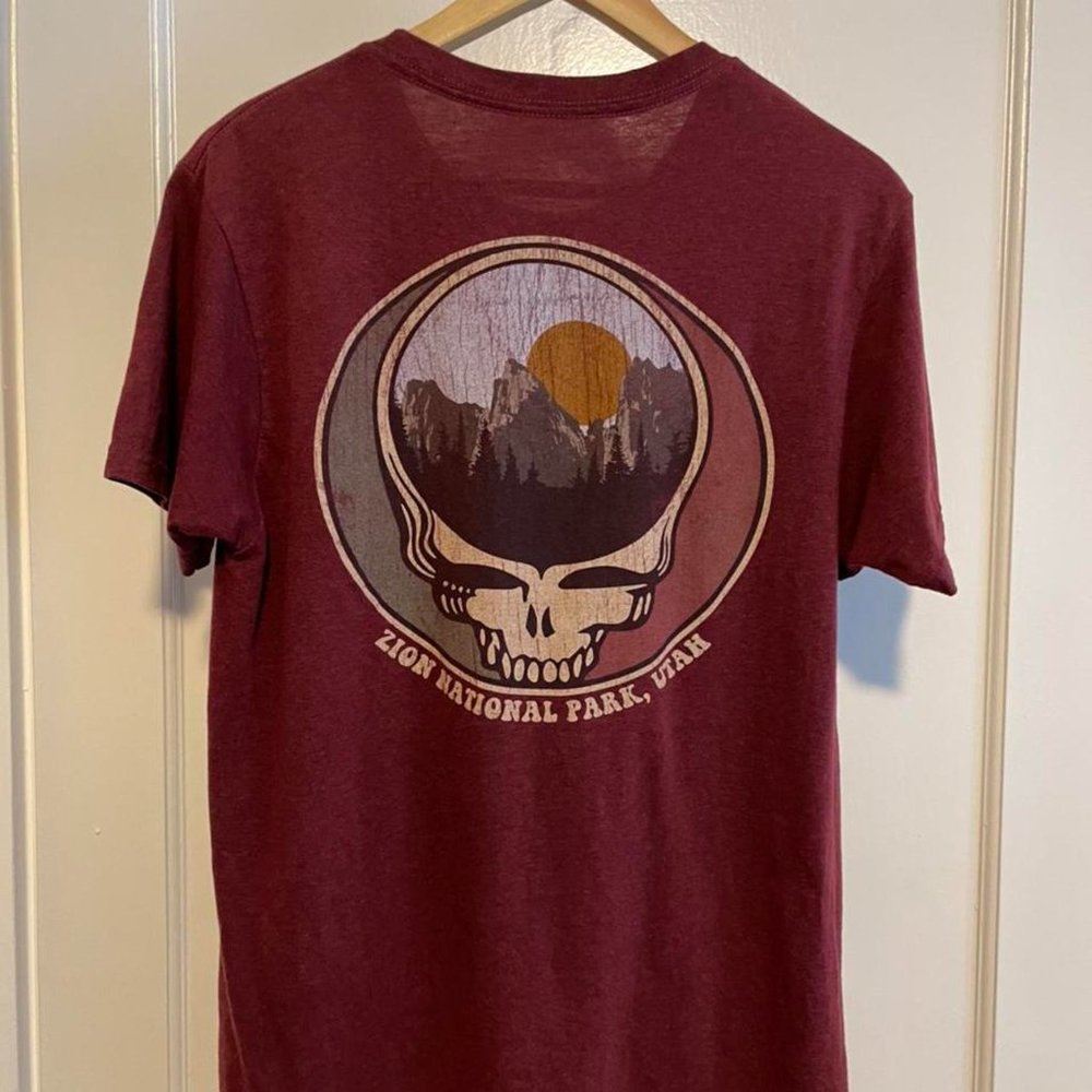 Zion National Park x Grateful Dead T-Shirt | Medium | Burgundy